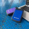 ⁦Transcend 4TB StoreJet 25H3 2.5-inch USB3.0 Portable Hard Drive⁩ - الصورة ⁦4⁩